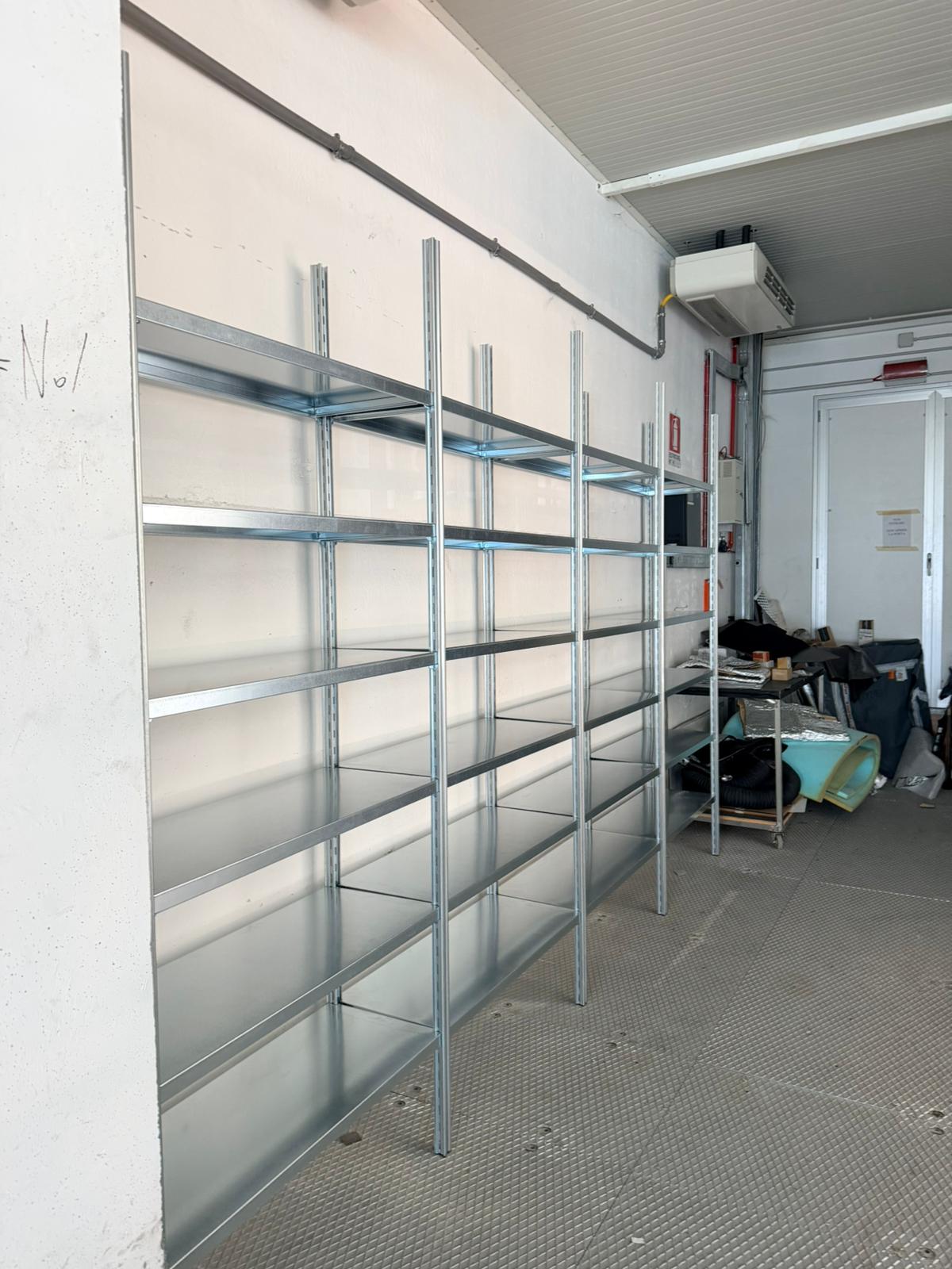 Scaffalatura installata