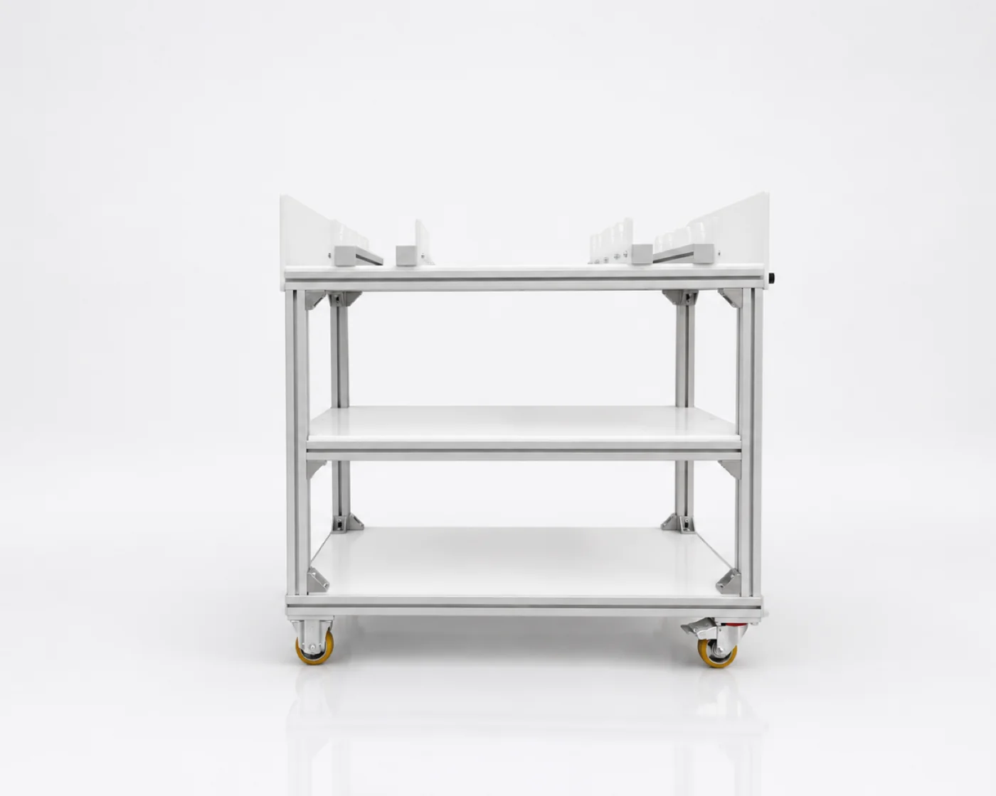 Carrello a ripiani in alluminio